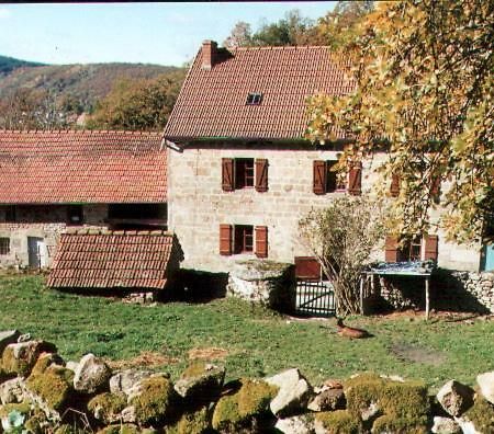 B&B Petite Ferme d'Autrefois Saint-Georges-Nigremont Exterior foto